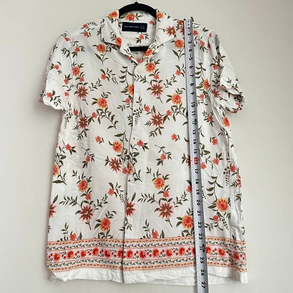 Amercrombie & Fitch Men's White Orange Hawaiian Floral Camp Short Sleeve Shirt - Picture 8 of 8